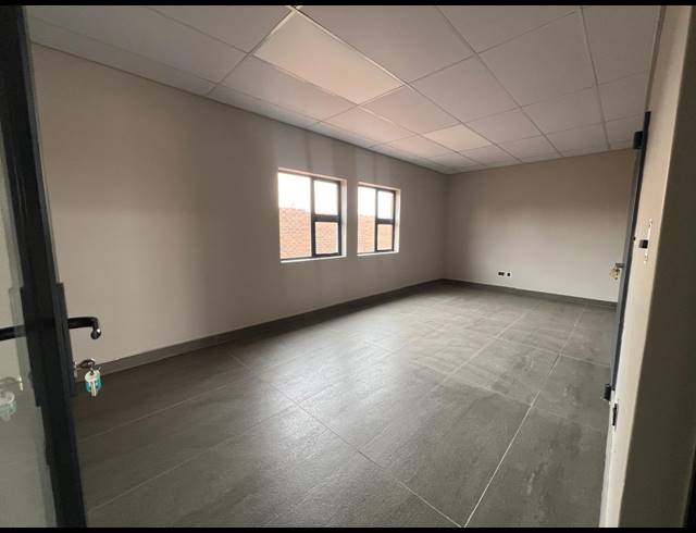 1,026M² WAREHOUSE TO LET IN SUNDERLAND RIDGE